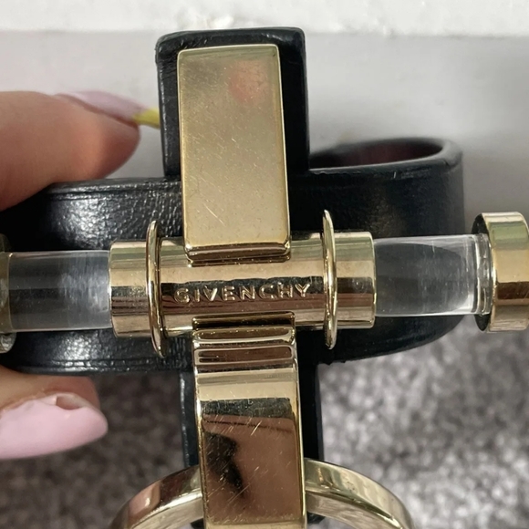 GIVENCHY OBSIDIAN  LUXURY STATEMENT BRACELET WOW FACTOR!!! A MASTERPIECE  💥 - Picture 3 of 9